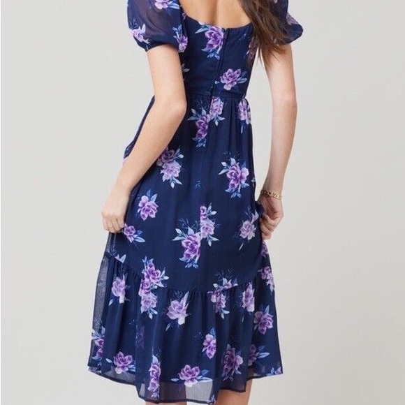 Francesca’s Floral Midi Dress - Picture 2 of 9